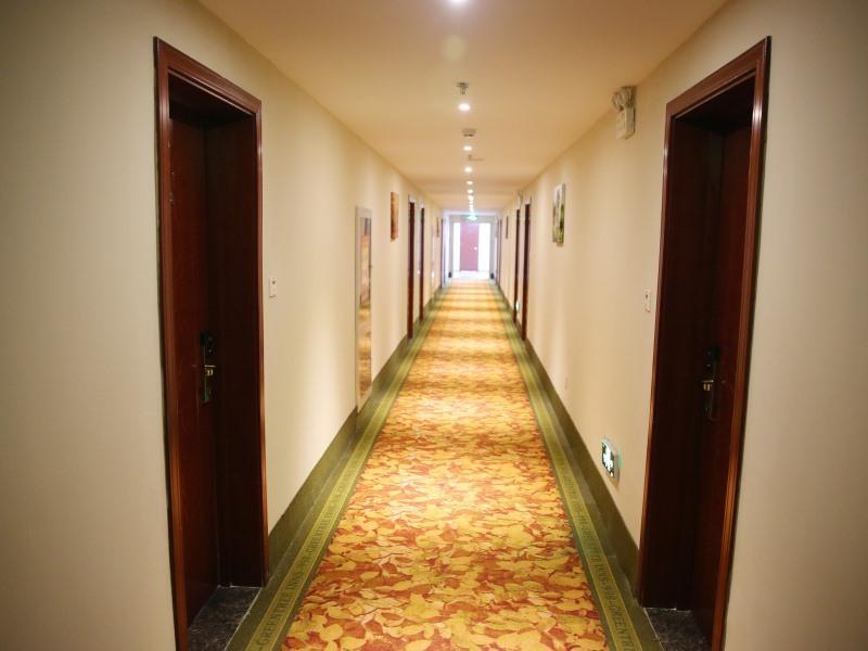 Greentree Inn Bole Wanxianghui Express Hotel Esterno foto