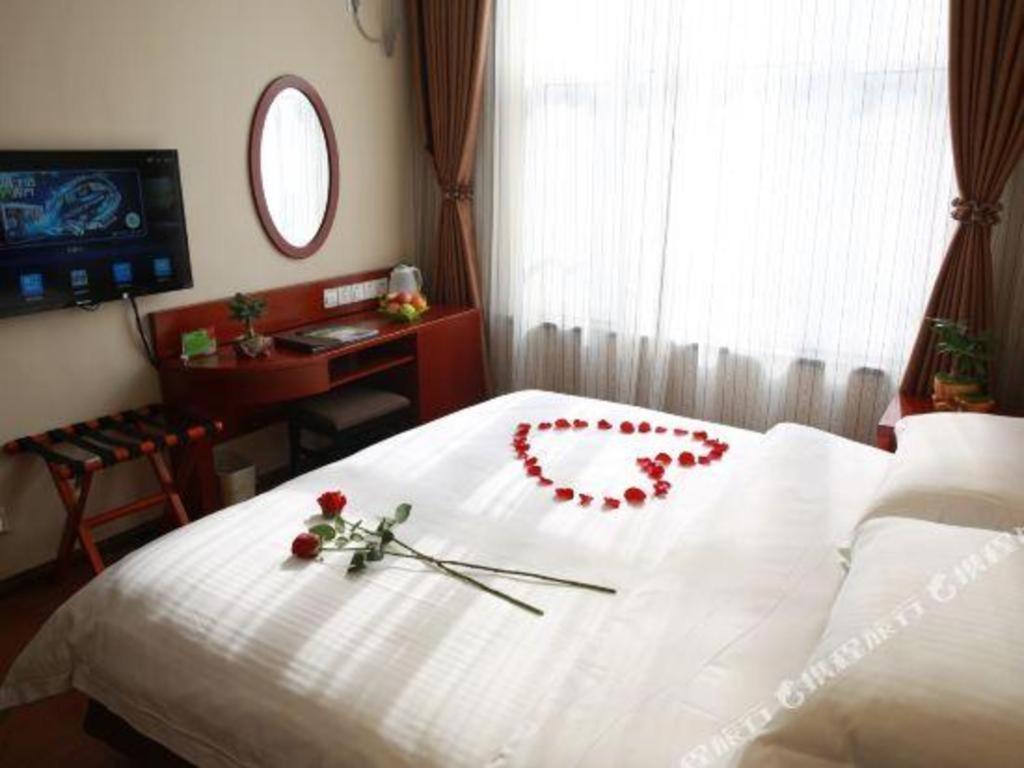 Greentree Inn Bole Wanxianghui Express Hotel Esterno foto
