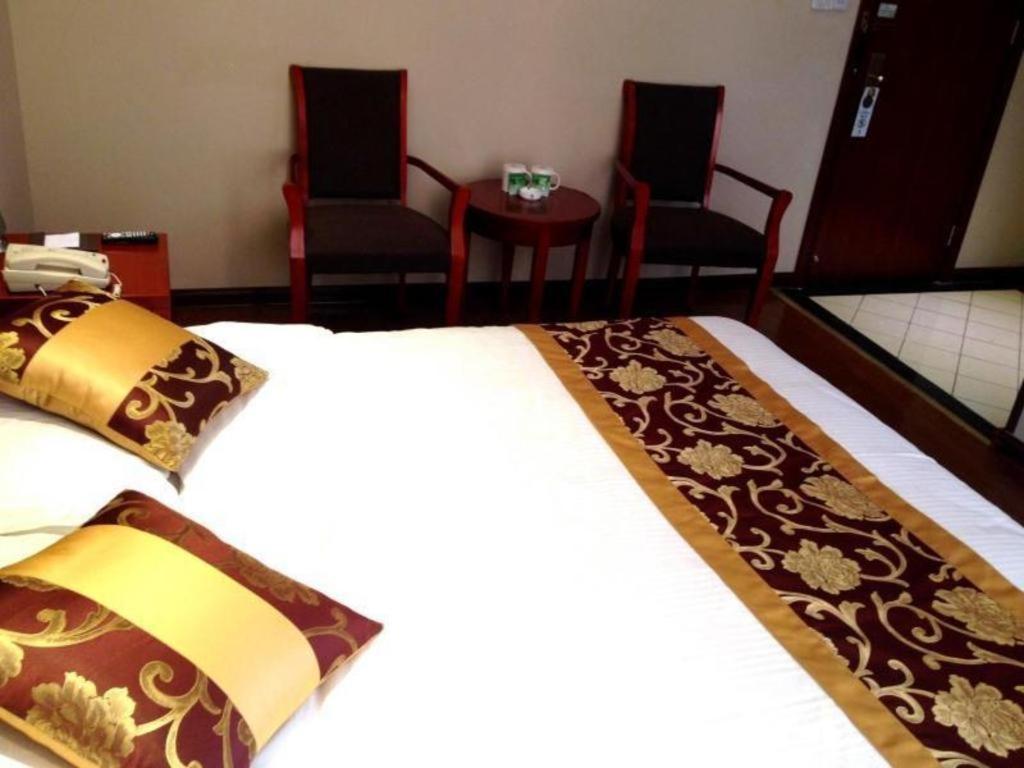 Greentree Inn Bole Wanxianghui Express Hotel Esterno foto