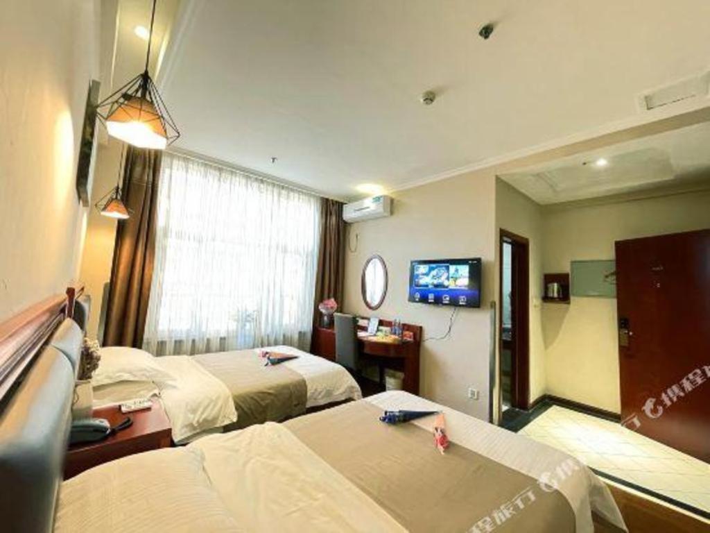 Greentree Inn Bole Wanxianghui Express Hotel Esterno foto