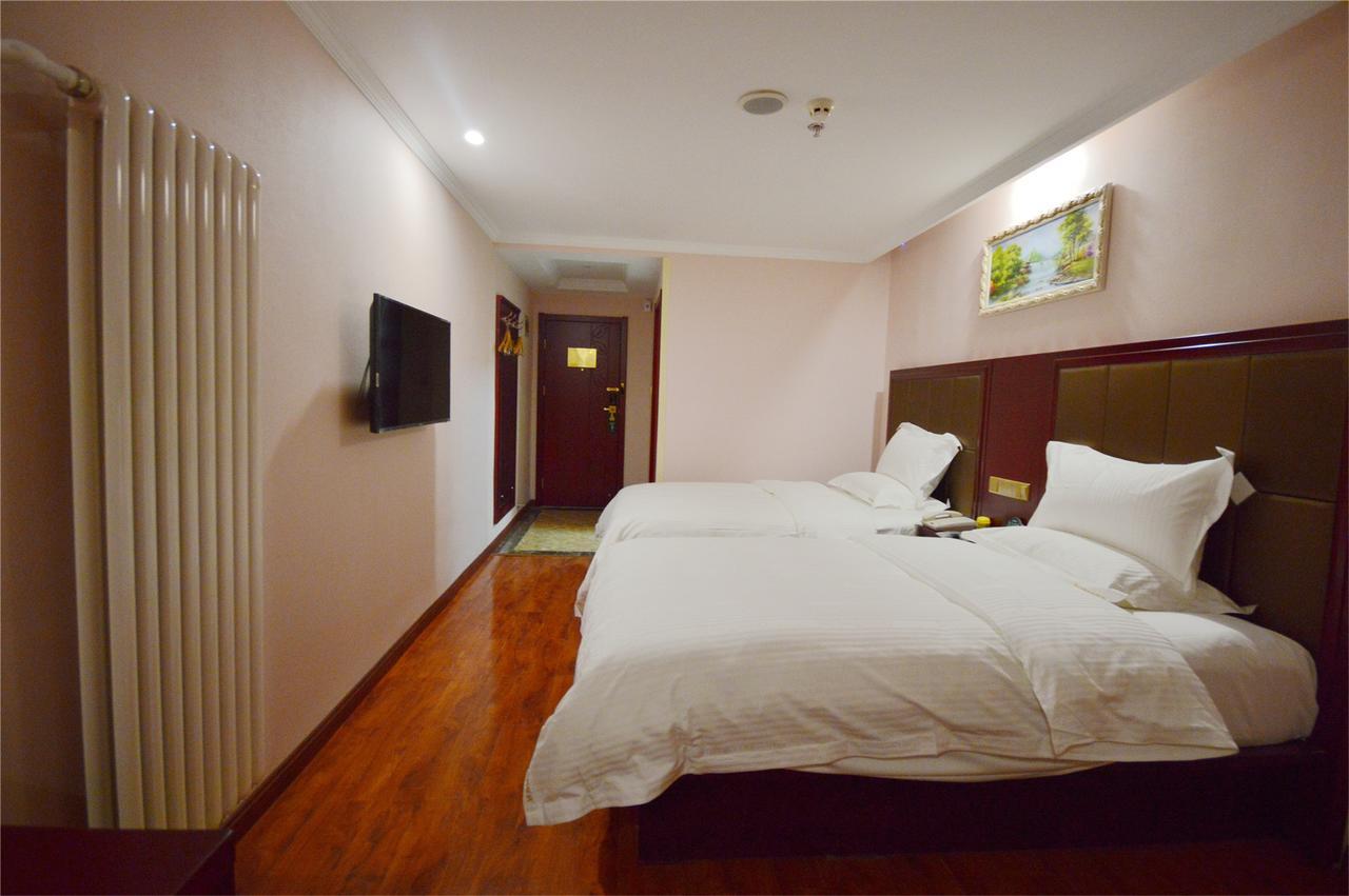 Greentree Inn Bole Wanxianghui Express Hotel Esterno foto