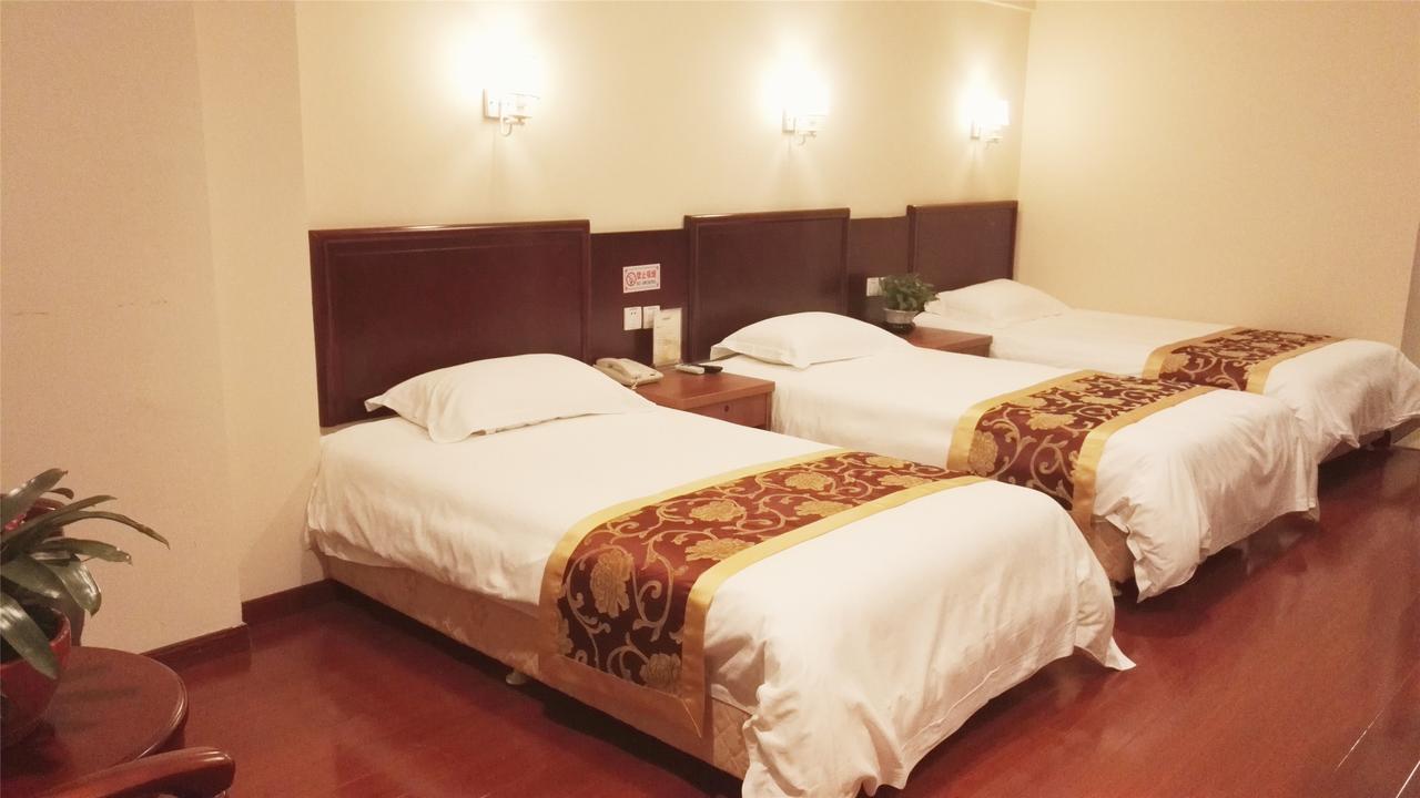 Greentree Inn Bole Wanxianghui Express Hotel Esterno foto